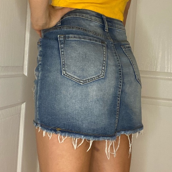 Skirt - Picture 2 of 3